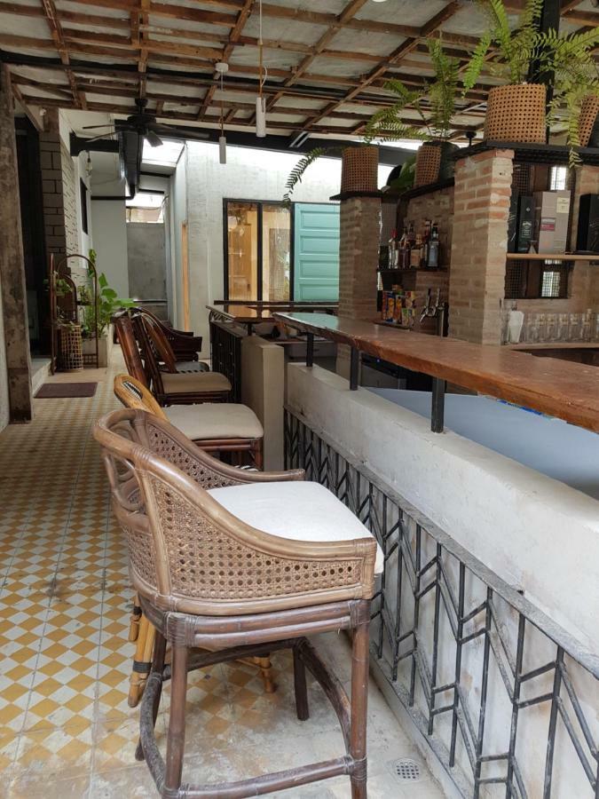 The Flying Fish Hostel Cebu Stadt Exterior foto